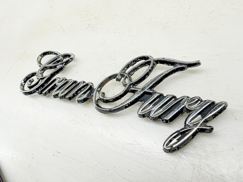 OEM 1975 1976 1977 PLYMOUTH GRAN FURY FENDER EMBLEM 3811505 E10-85