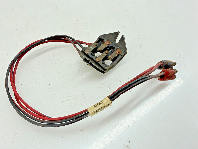 NOS 1960 - 1964 Ford Falcon Comet Terminal Block Assembly C1KF-7A217-A C64-13