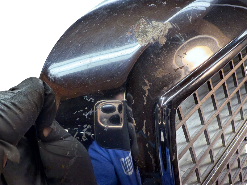 OEM Mercedes W114 W115 68-76 Radiator Shroud Guard Grill Radiator Cowl Emblem P4