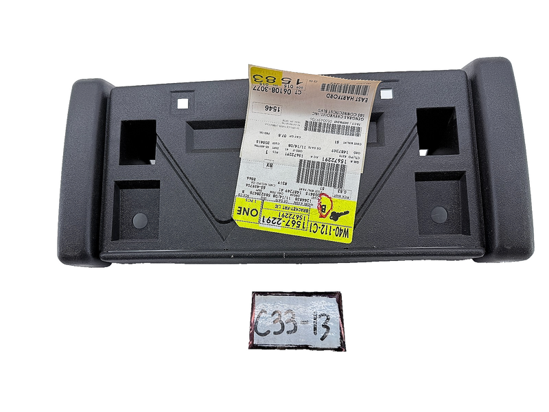 NEW OEM 1994-1997 Chevy Blazer S10 Front License Plate Bracket 15672291 C33-13