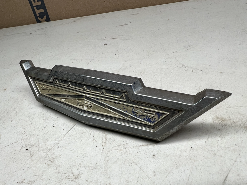 Vintage 1963 Ford Galaxie 500 Grill Emblem C3AB-8216-B FORD GALAXIE 500 U1C-B8