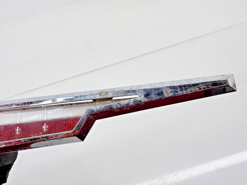 OEM 1962 CHEVROLET IMPALA BELAIR BISCAYNE TRUNK EMBLEM 3816347 C46-19