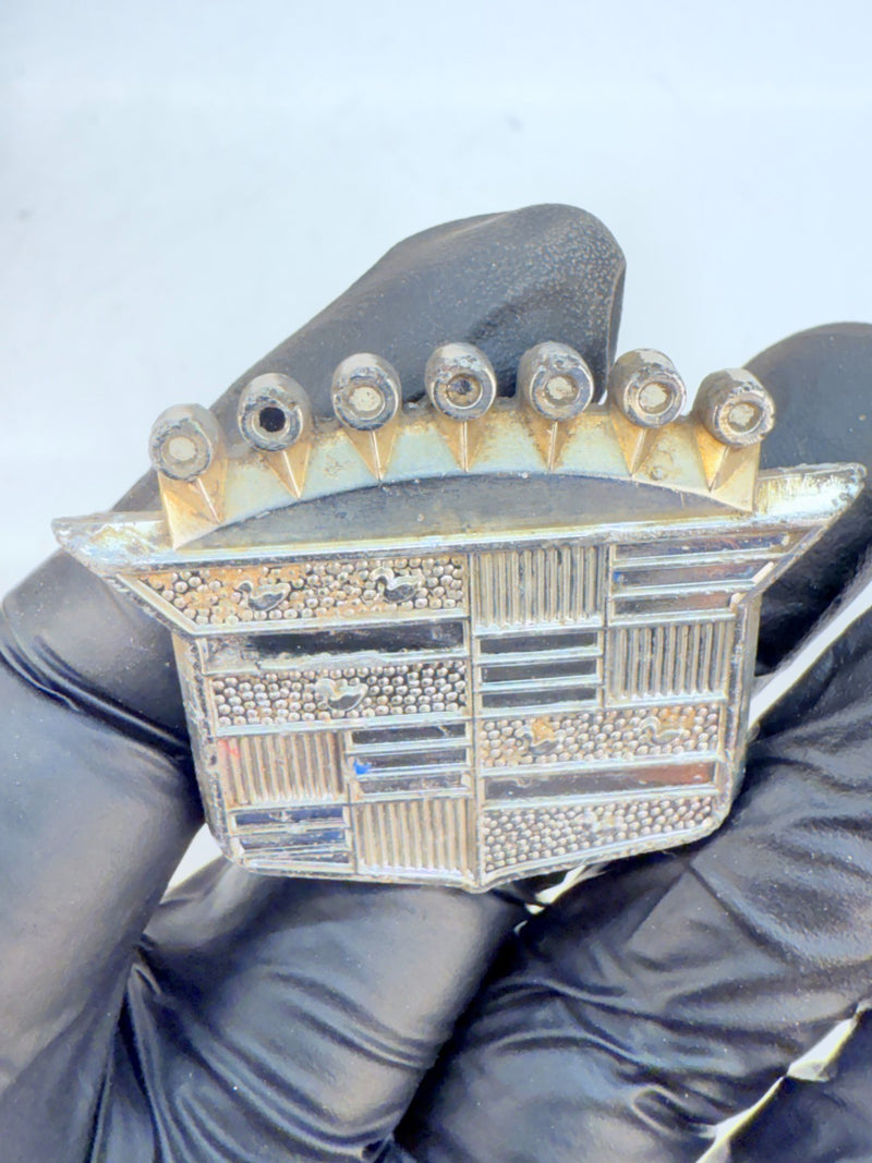 OEM 1960's - 1970's CADILLAC Crest Wheelcover Badge Emblem 10661 E5-24