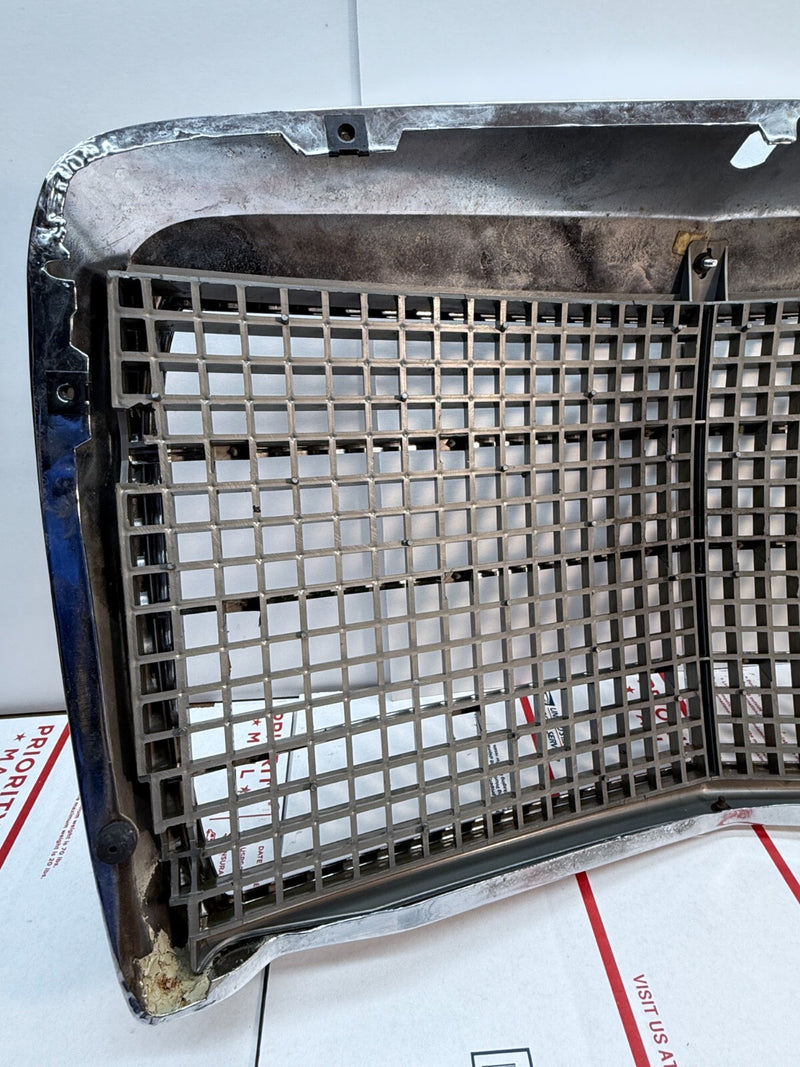 OEM MERCEDES W115 1968 - 73 FRONT GRILLE CHROME ALUMINIUM PROTECTIVE GRILLE P3