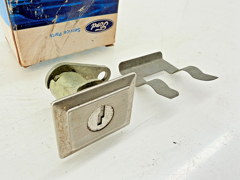 NOS 1969 Ford Lincoln Lock SET w/ Keys DOOR TRUNK IGNITION C9LY-6522050-A C61-15