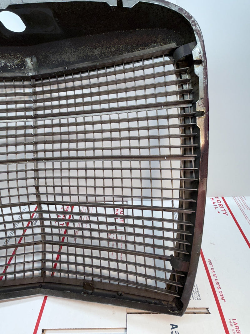 OEM 1965 - 1973 Mercedes Benz W108 W109 280SE SEL 300SEL Radiator Grille  P5