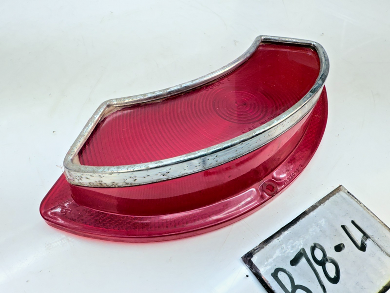 OEM 1962 Pontiac Catalina Tail Light Lens GUIDE 2 SAE STDB 62 5953093 B78-4