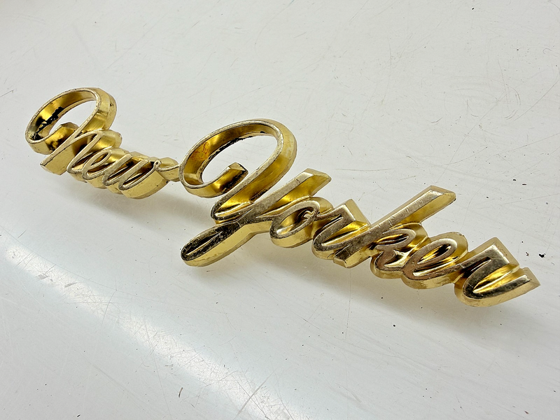 OEM 1968 CHRYSLER NEW YORKER GOLD METAL EMBLEM 2183603 E9-118