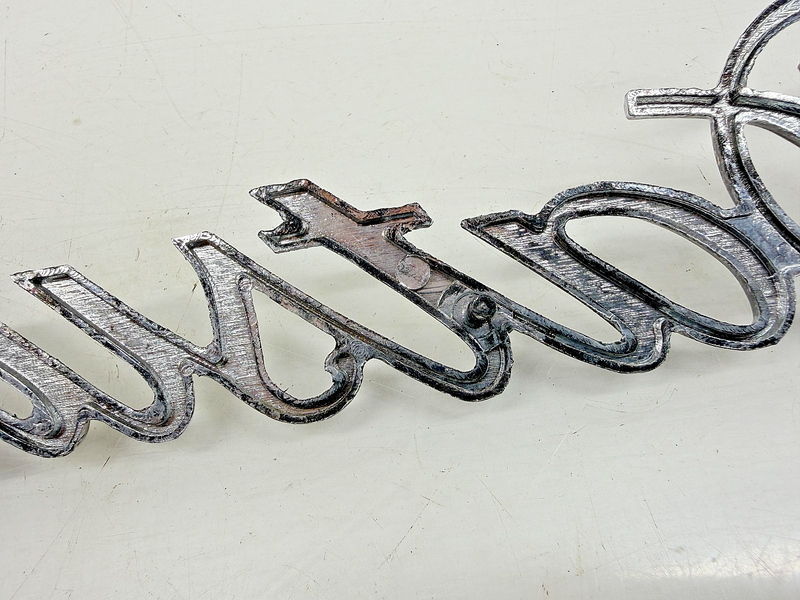 OEM 1970 - 1978 DATSUN SUNNY B110 1200 240Z 260Z 280Z TRUNK SCRIPT EMBLEM E9-116