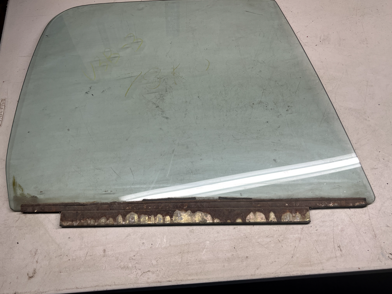 73-80 Chevy GMC K5 Blazer Suburban RH DOOR GLASS WINDOW GREEN SQUARE BODY U3B-3