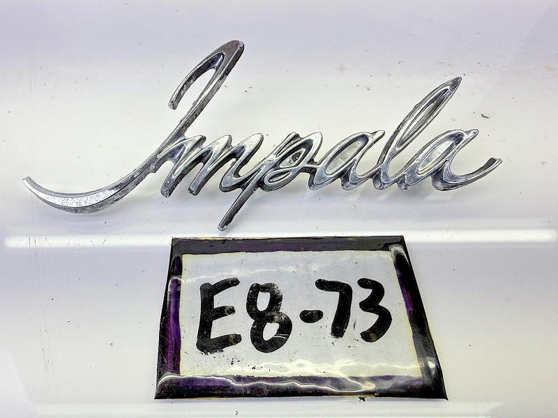 OEM 1971 - 1973 Impala Roof Panel Script Emblem GM 9837199 E8-73