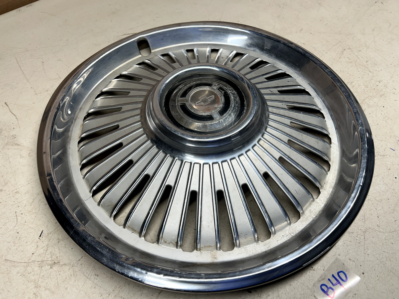 OEM 1965 Chevrolet Hub Caps 14" Chevy Wheel Cover Hubcap Chevelle 65 B40-9
