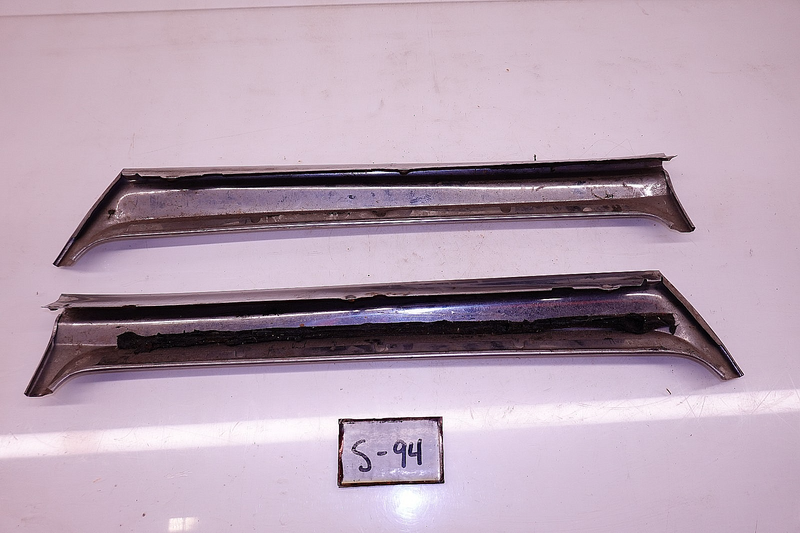 OEM 1966 1967 Ford Fairlane / Comet 2dr HT Windshield Trim Molding Reveal S-94