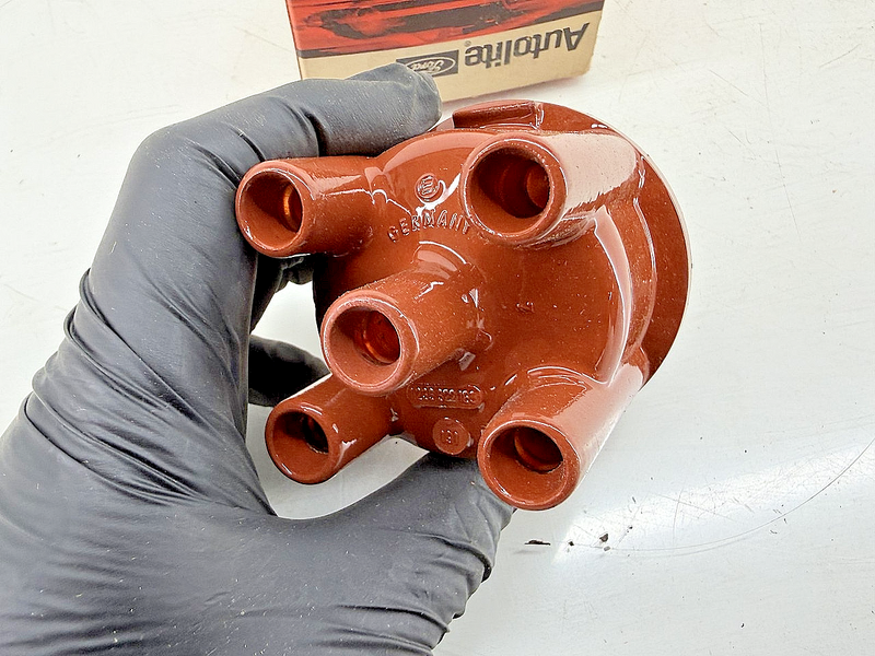 NOS AUTOLITE DH-157 DISTRIBUTOR CAP D1FZ-12106-A 1971 FORD PINTO 4CYL C77-37