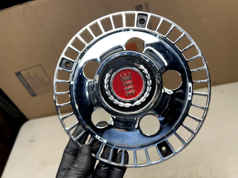 NOS OEM Ford 1974 1975 1976 Gran Torino Elite Wheel Center Hub Caps Emblems B26