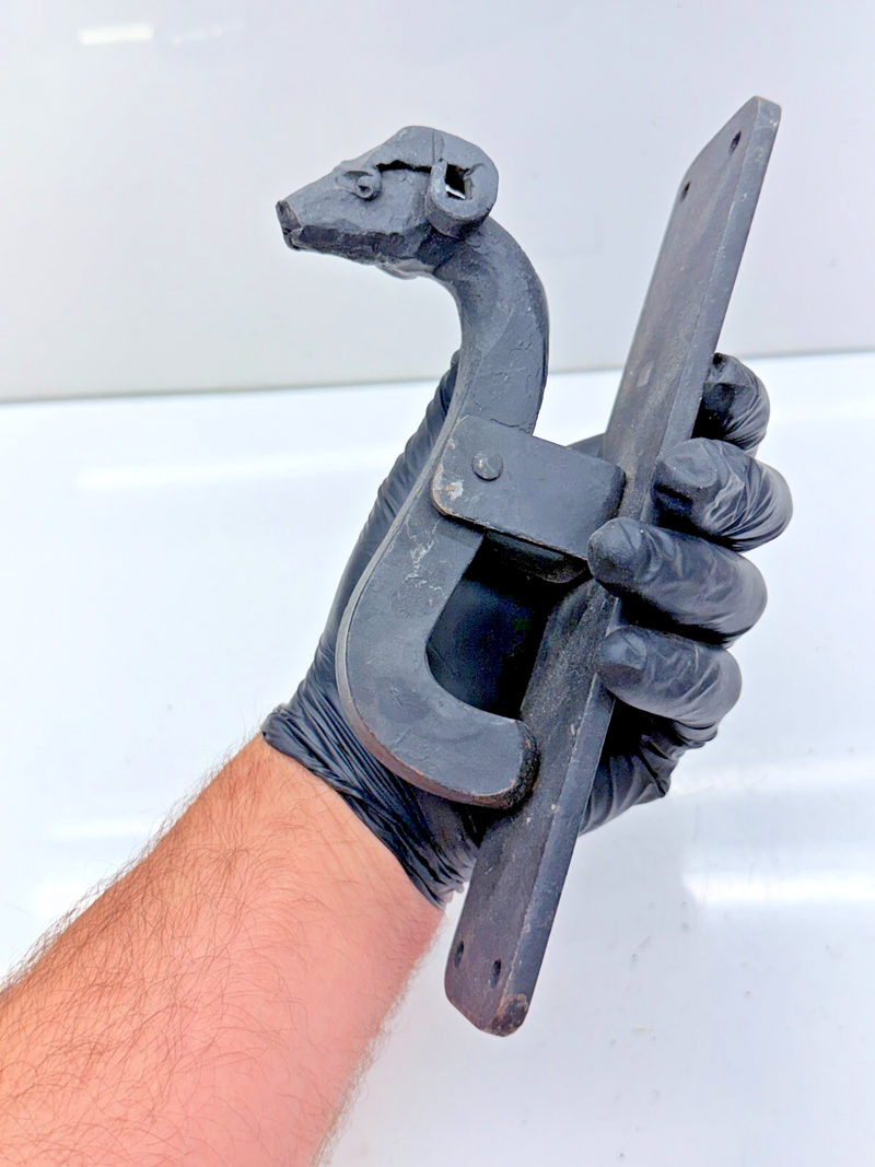 VINTAGE Cast Iron Ram Head Door Knocker Patriotic Americana USA B68-2