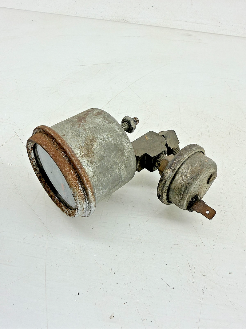 Vintage Oil Pressure Gauge 150 PSI Electric w Sender 1970s Diesel Truck C39-46