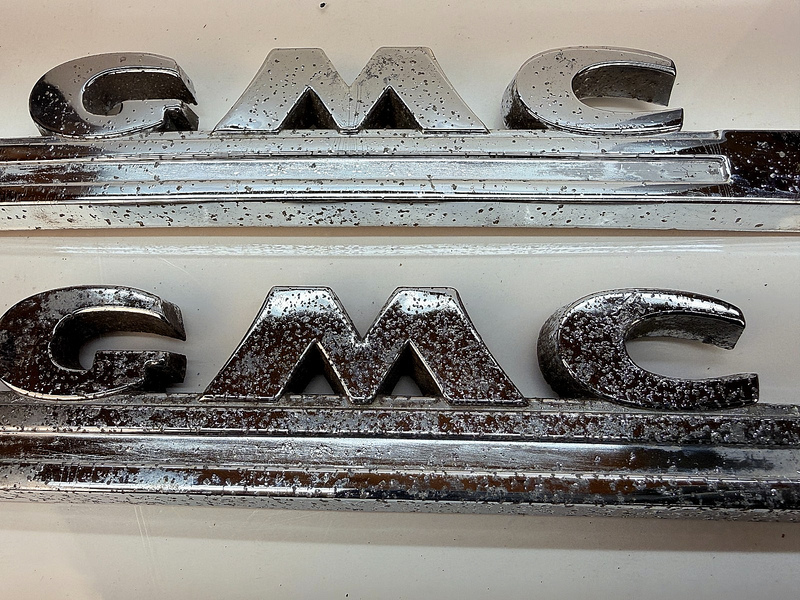 OEM 1947-1953 GMC Truck PAIR Hood Side Emblems Chrome 2223966 E8-29
