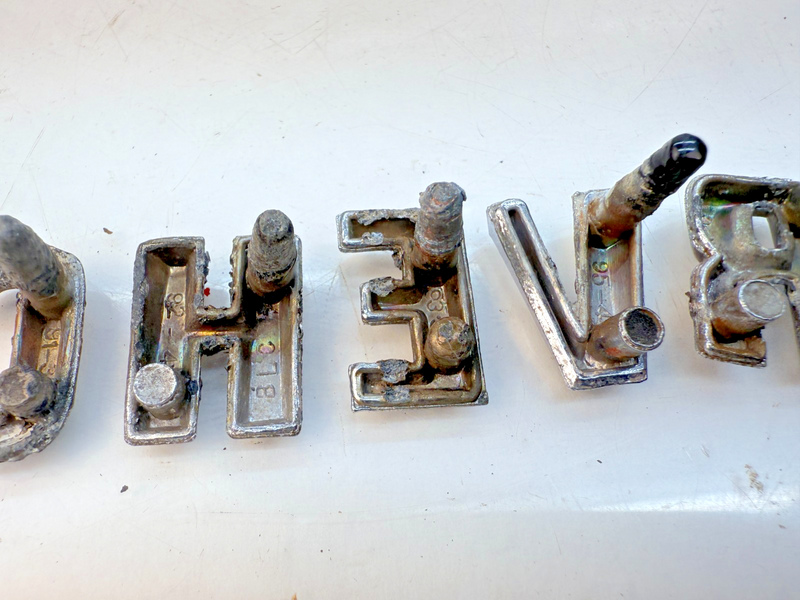 OEM 1960 1961 Chevy Impala Bel Air Chrome HOOD LETTERS "CHEVROLET" 60 61 E5-70