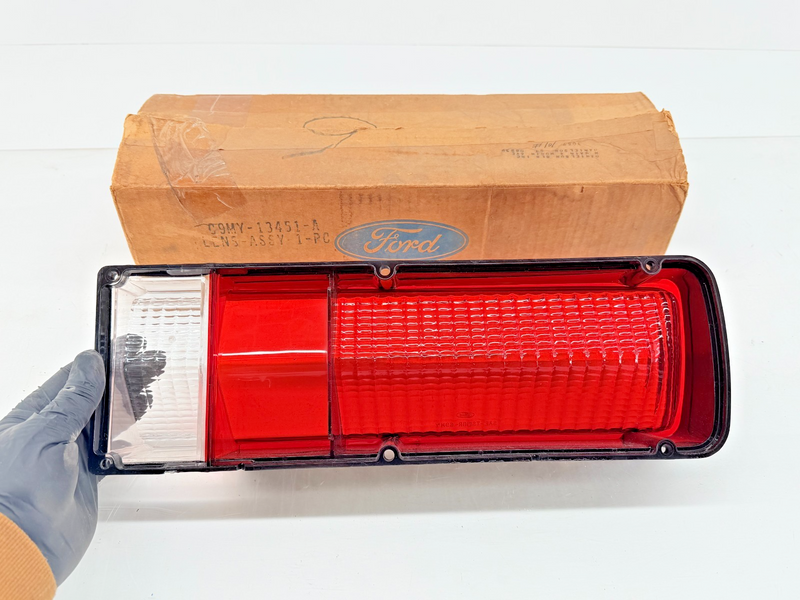 NOS 1969 Mercury Monterey Custom Marquis LH REAR TAIL LIGHT LAMP LENS C9MY C61-9