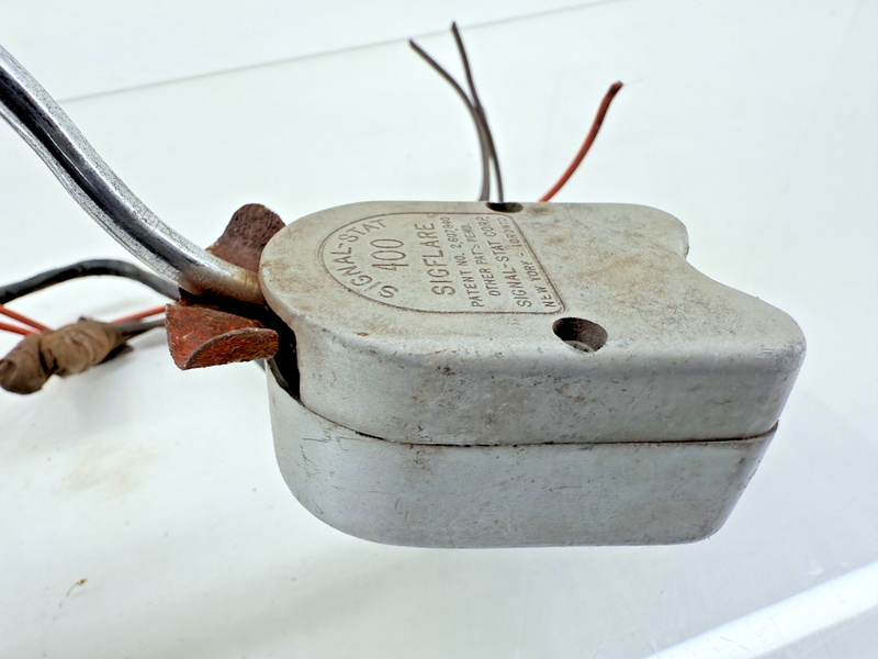Vintage SIGNAL STAT SIGFLARE TURN SIGNAL SWITCH HOT RAT ROD Model 400 C38-29