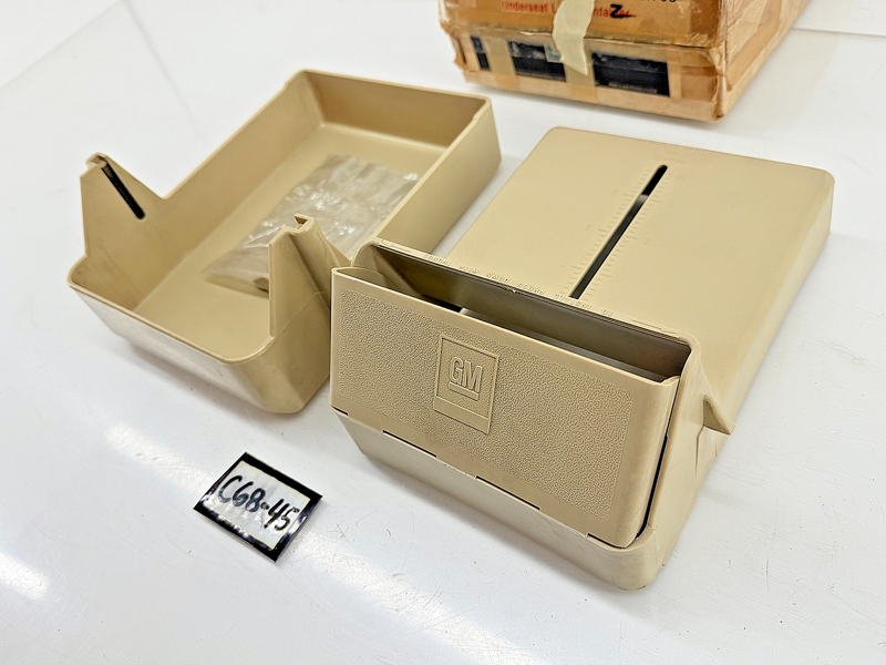NOS 1971 - 1975 GM Impala GTO 442 Malibu Nova Under Seat Litter Container 981798