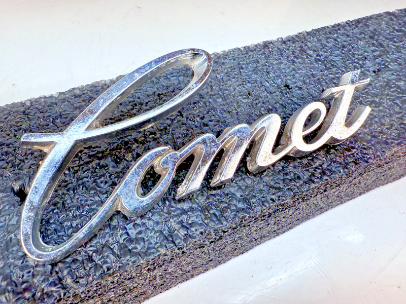 OEM 1971 - 1975 Mercury Comet Emblem Badge D14B-16098-A B32-338