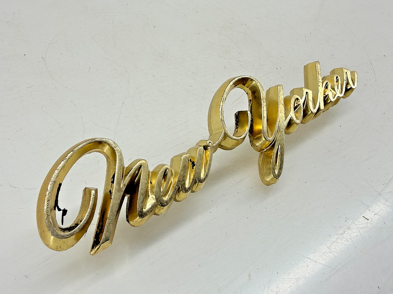OEM 1968 CHRYSLER NEW YORKER GOLD METAL EMBLEM 2183603 E9-118