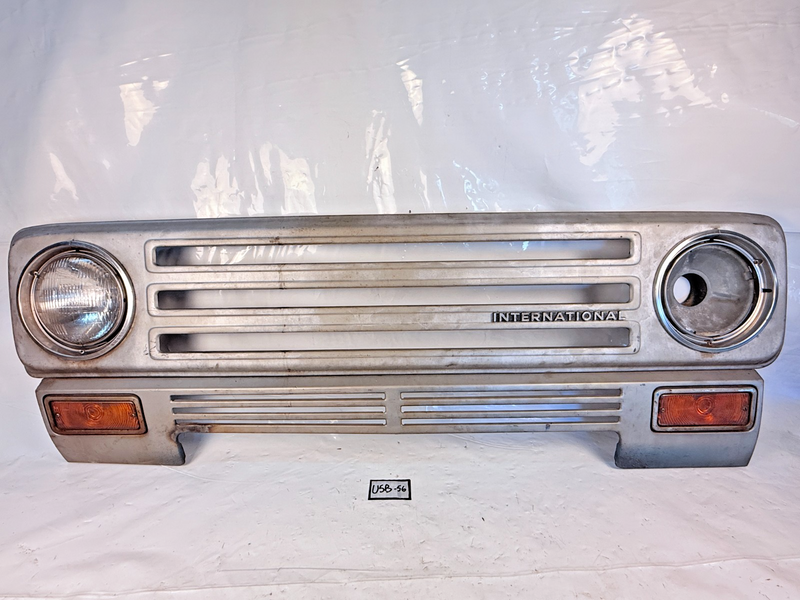 NICE RARE FIND 1971 - 1972 International Scout Front Grill & Valence Nose Grille