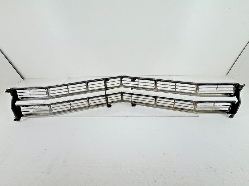Original 1967 FORD GALAXIE 500 XL LTD GRILLE C7AZ-8200-A 67 U5B-116