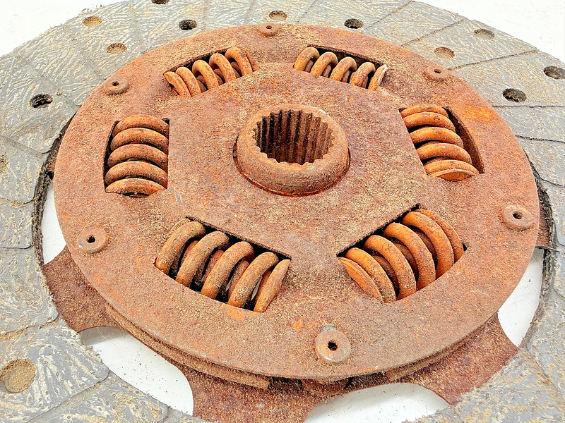 NOS 1962 FORD CLUTCH DISC ASSEMBLY C2OA-7549-B C59-22