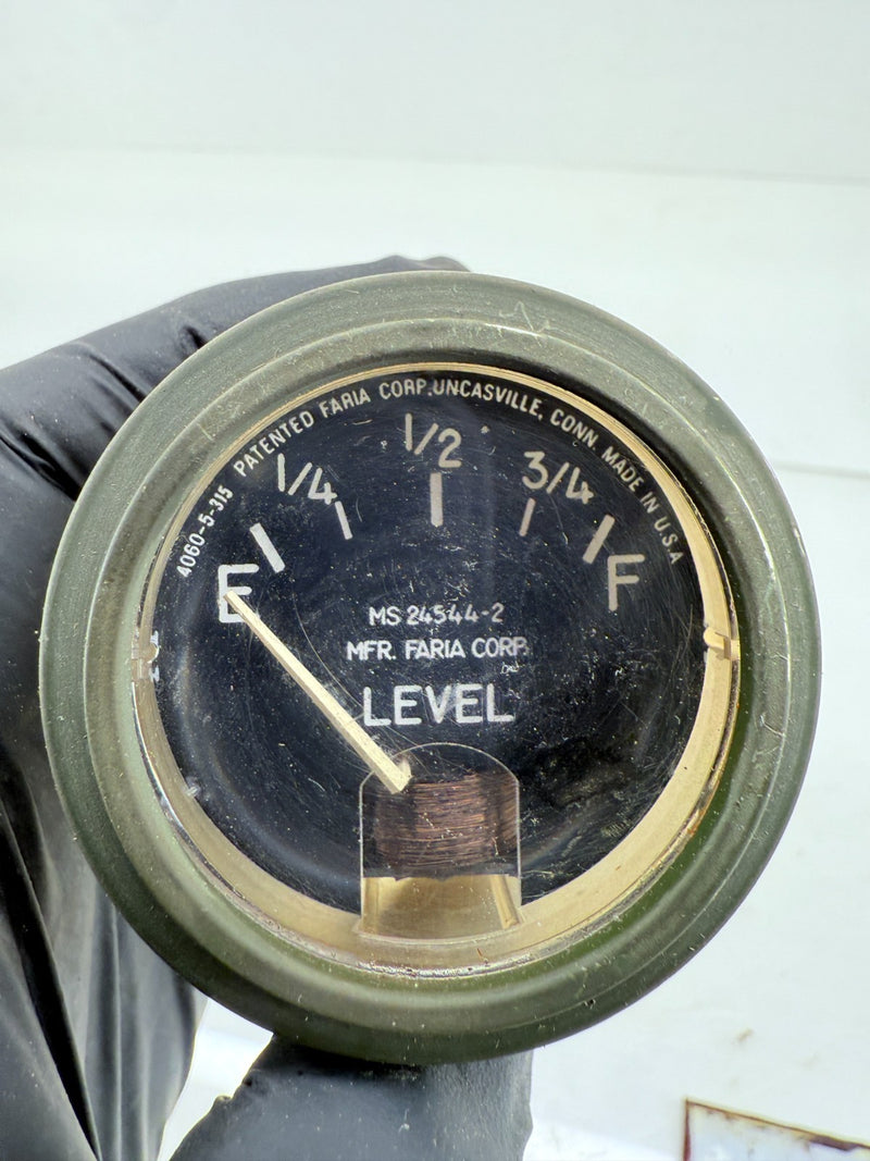 OEM Stewart Warner S.W. 505-R MS 24544-2 Level Gauge Military Glass Jeep C36-38