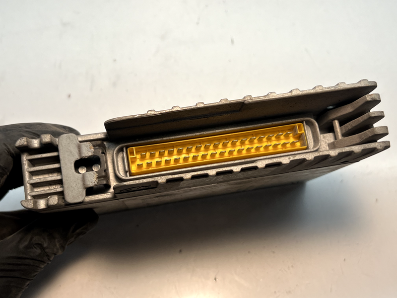OEM ORIGINAL ABS CONTROL MODULE SAAB 9000 1988 1989 4001756 C3-11