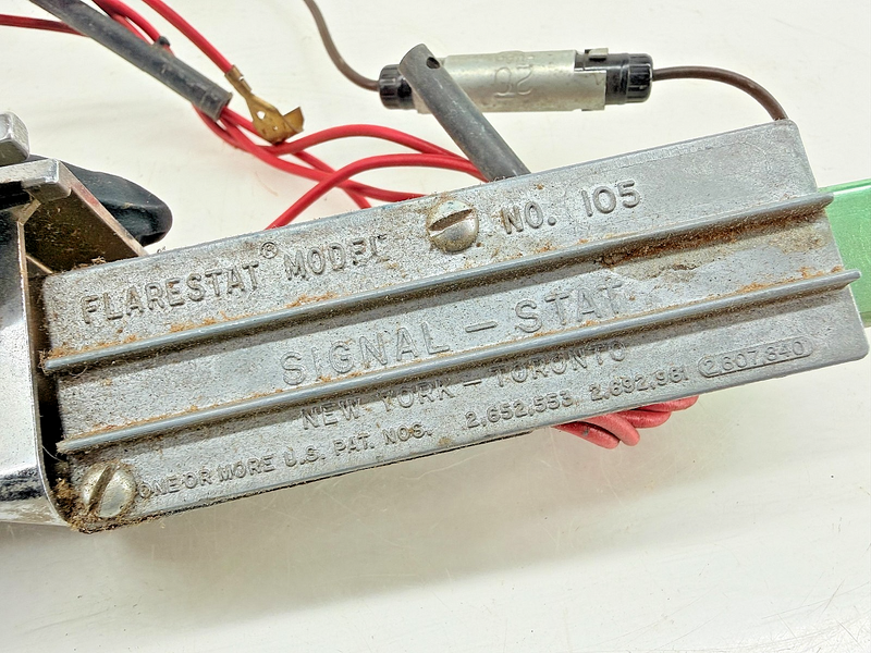 1966 C10 Signal-Stat Flarestat 105 12 Volt Hazard 4 Way Flasher Switch C57-60