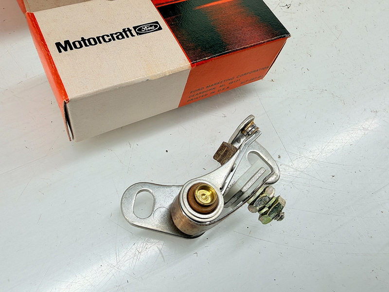 (9)- NOS 1965 - 1974 Ford Mustang Motorcraft 8 Cyl Point Set B8Q-12171-A C71-55