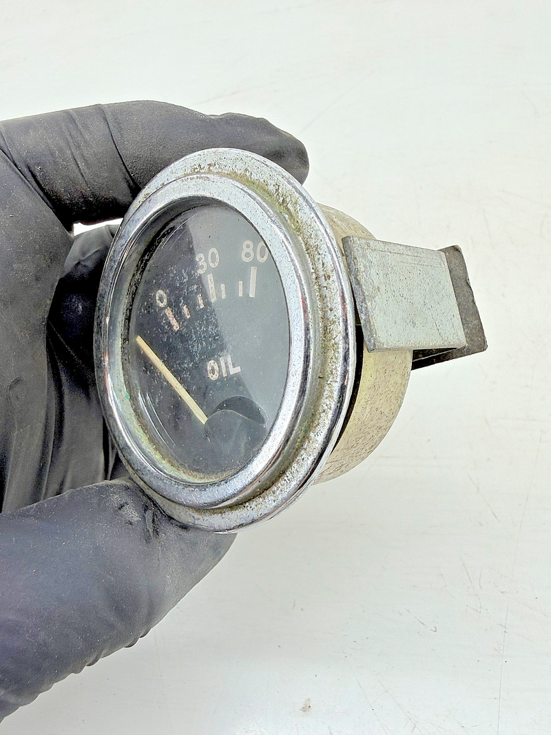 Vintage 1932 - 1948 Ford Hot Rod Glass Oil Pressure Gauge S6997N C39-42