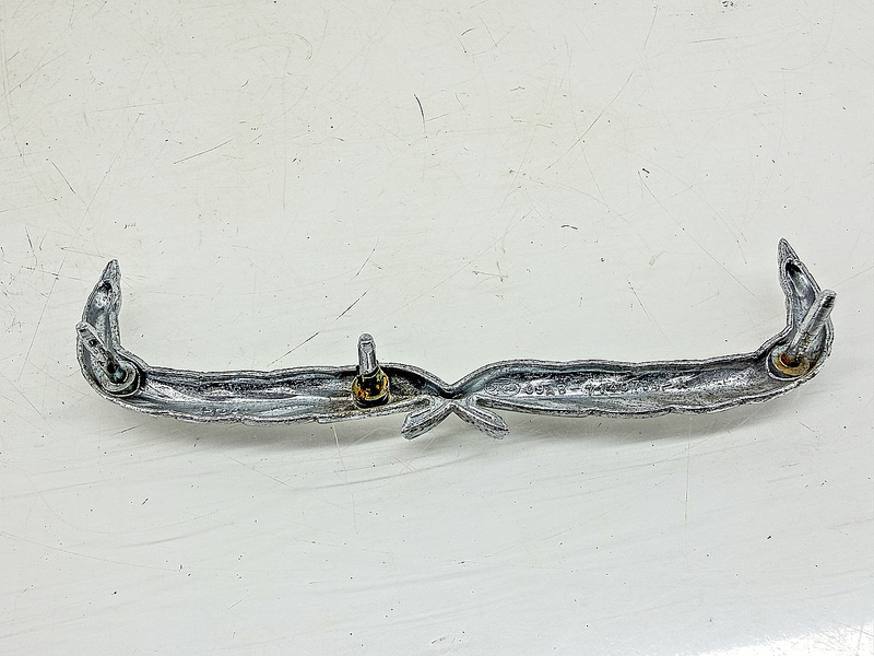 OEM 1969 FORD GALAXIE 500 LTD WREATH ROOF PANEL EMBLEM C9AB-7140734-A E10-29