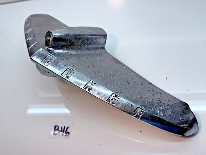 OEM STUDEBAKER 1952 COMMANDER CHROME TRUNK DECK LID TRIM EMBLEM XOC 802 B46