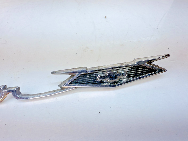 OEM 1965 1966 Chevy BelAir Chrome Script Quarter Panel Emblem Trim 4497068 E7-5