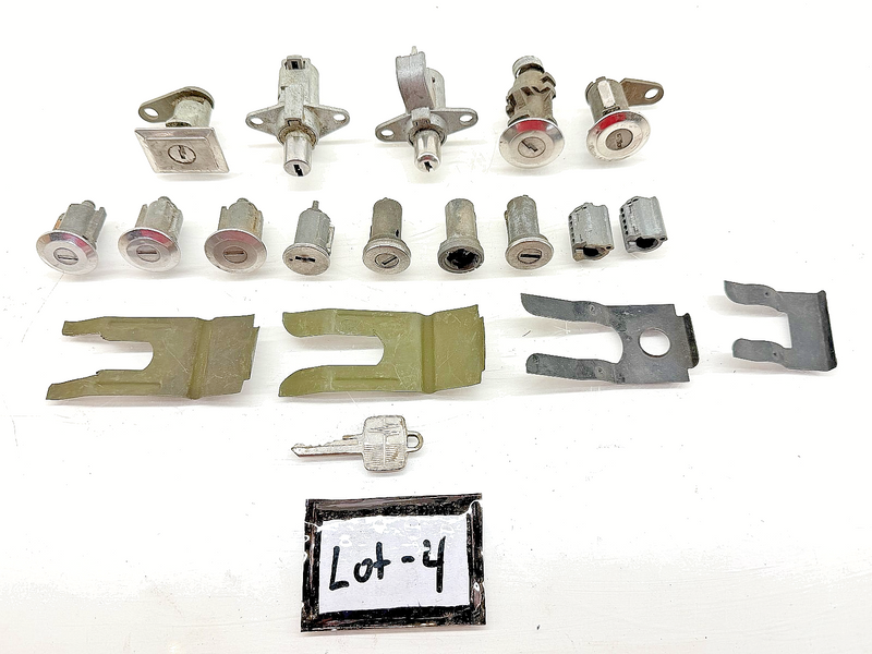 (19) - VINTAGE 1960's Ford Mercury Door Truck Glove Ignition Key Locks Tumblers