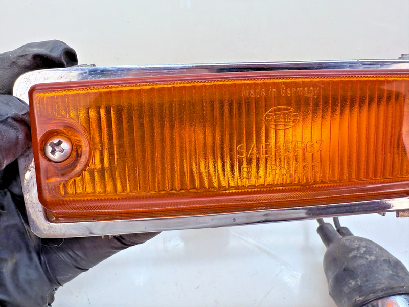 OEM HELLA Amber PAIR Front Parking Turn Signal Light SAE-DP67 BLPo-133 B78-3