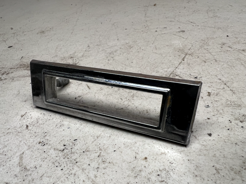 OEM 1969 Chevrolet Chevelle Camaro Side Marker Lens Chrome Housing #3942749 B18