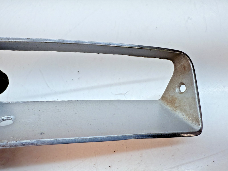 OEM 1968 1969 Corvette LH Side Fender Louver GM 39452487 Drivers Side B83-20