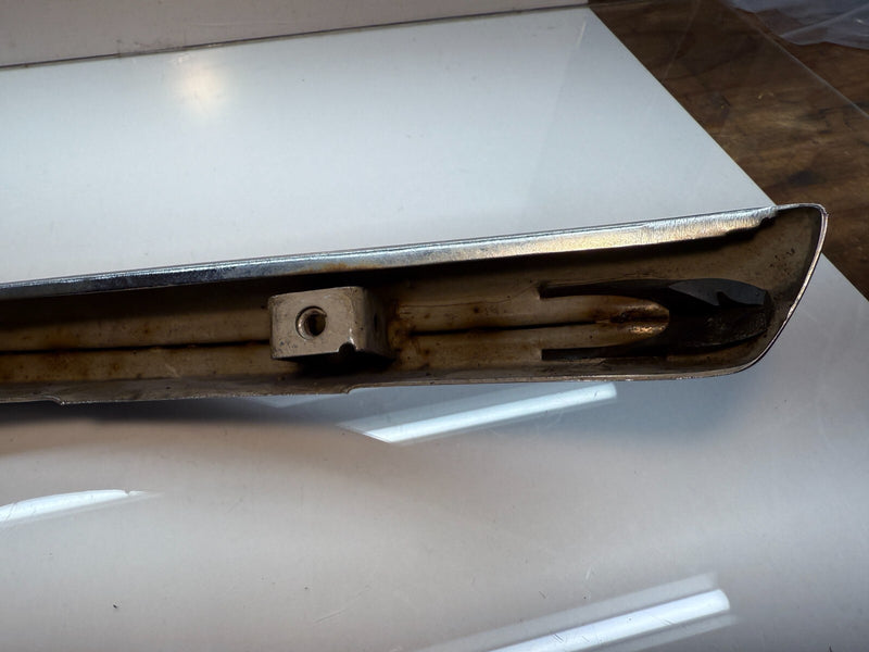 OEM 1975 Mercedes W116 280S Chrome Front Bumper RH Right 116 880 02 70 C13-1