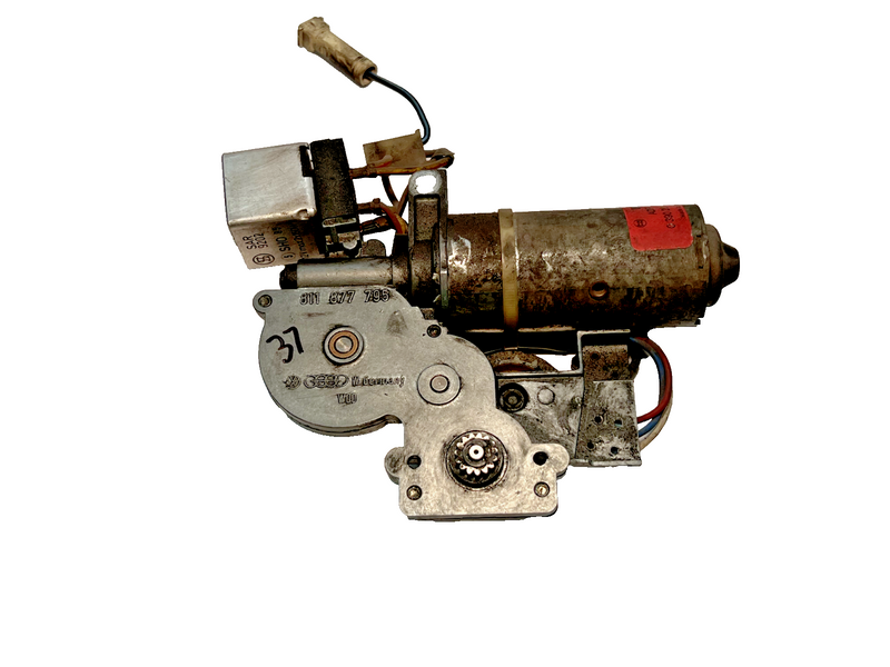 OEM 1988-1993 Volkswagen Audi B3 B4 Coupe Sun Roof Motor 811877795 C3-37