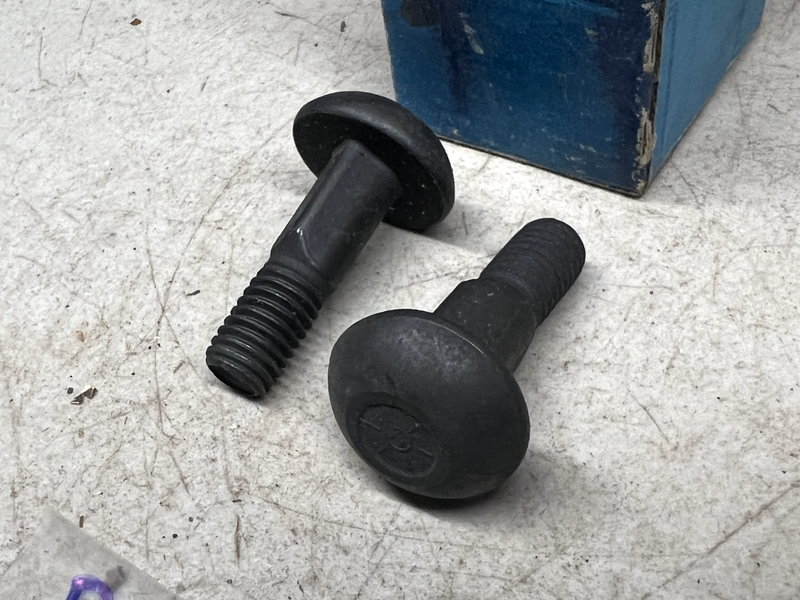 NOS Ford -  Bolt / SCREW 386294-S100 B28-61