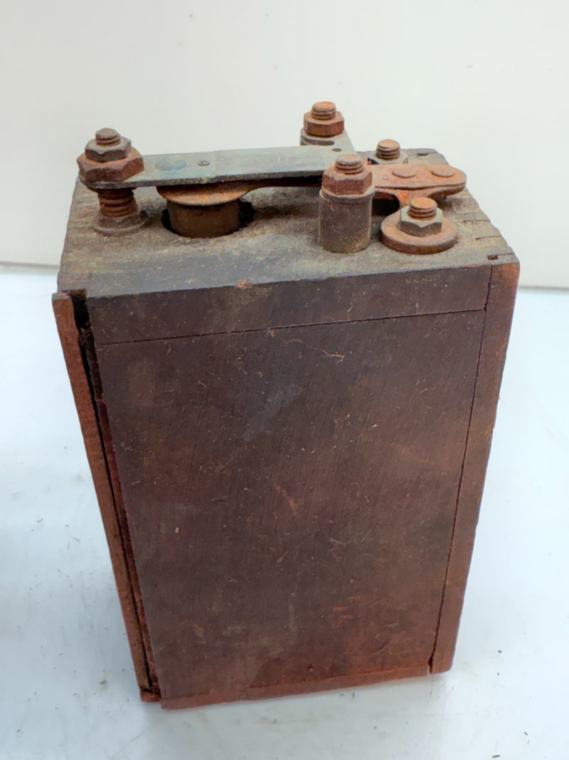 RARE Antique 1908 - 1927 Ford Model T Buzz Coil Box - Metal Top Display B78-25