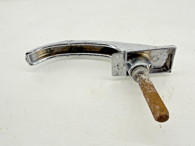 Vintage 1942 - 1947 FORD PASSENGER CAR OUTSIDE DOOR HANDLE C67-3