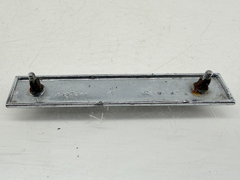 OEM 1965 - 1970 AMC 220 440 EMBLEM HOUSING CHROME WITH PINS 3553644 E9-31
