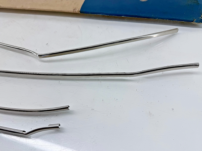 NOS 1968 1969 Fairlane 500 Torino DOOR EDGE GUARDS KIT 4DR C80Z-5420910-A B41-17